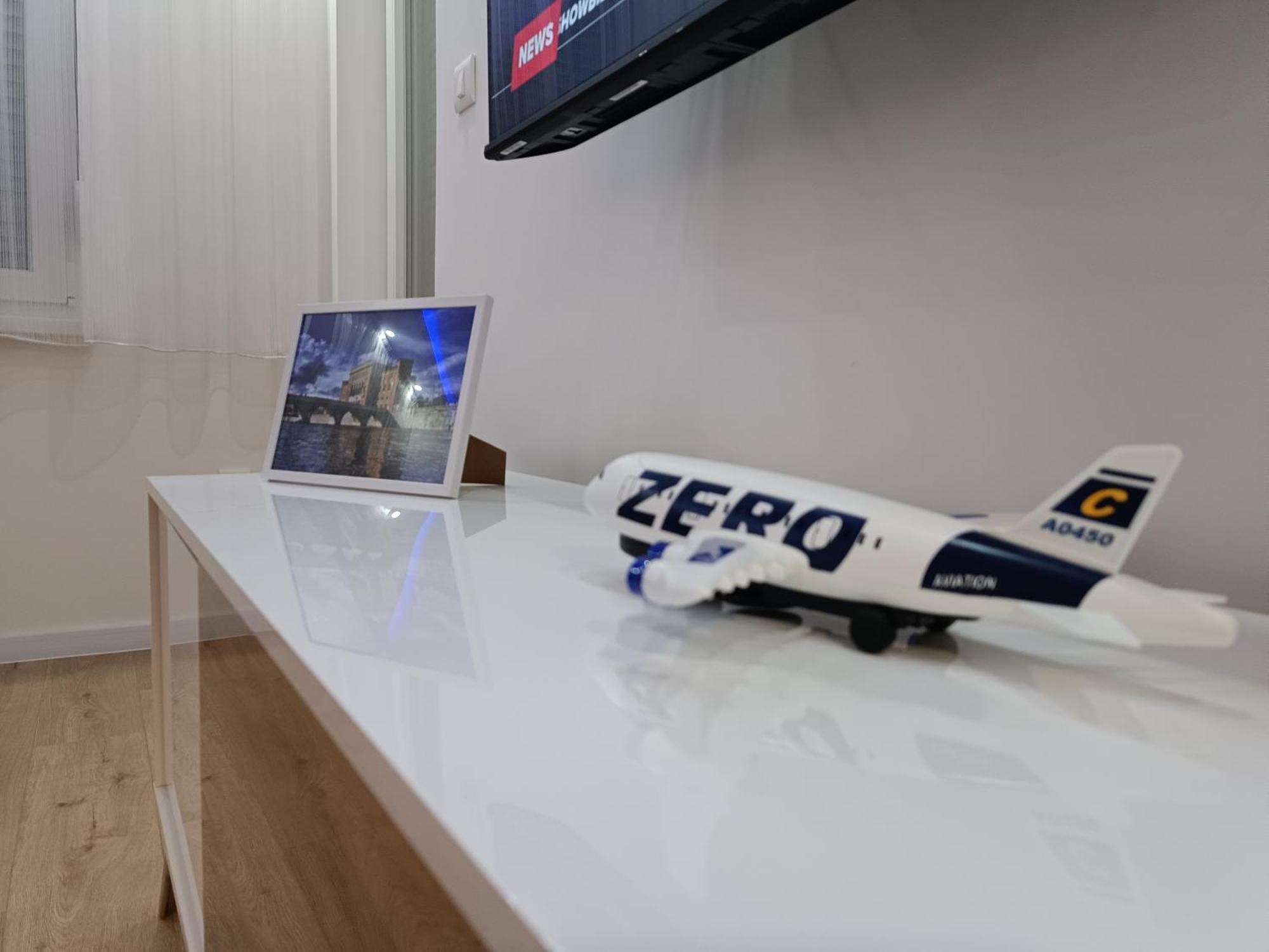 Apartman "Airplane" SJJ Extérieur photo