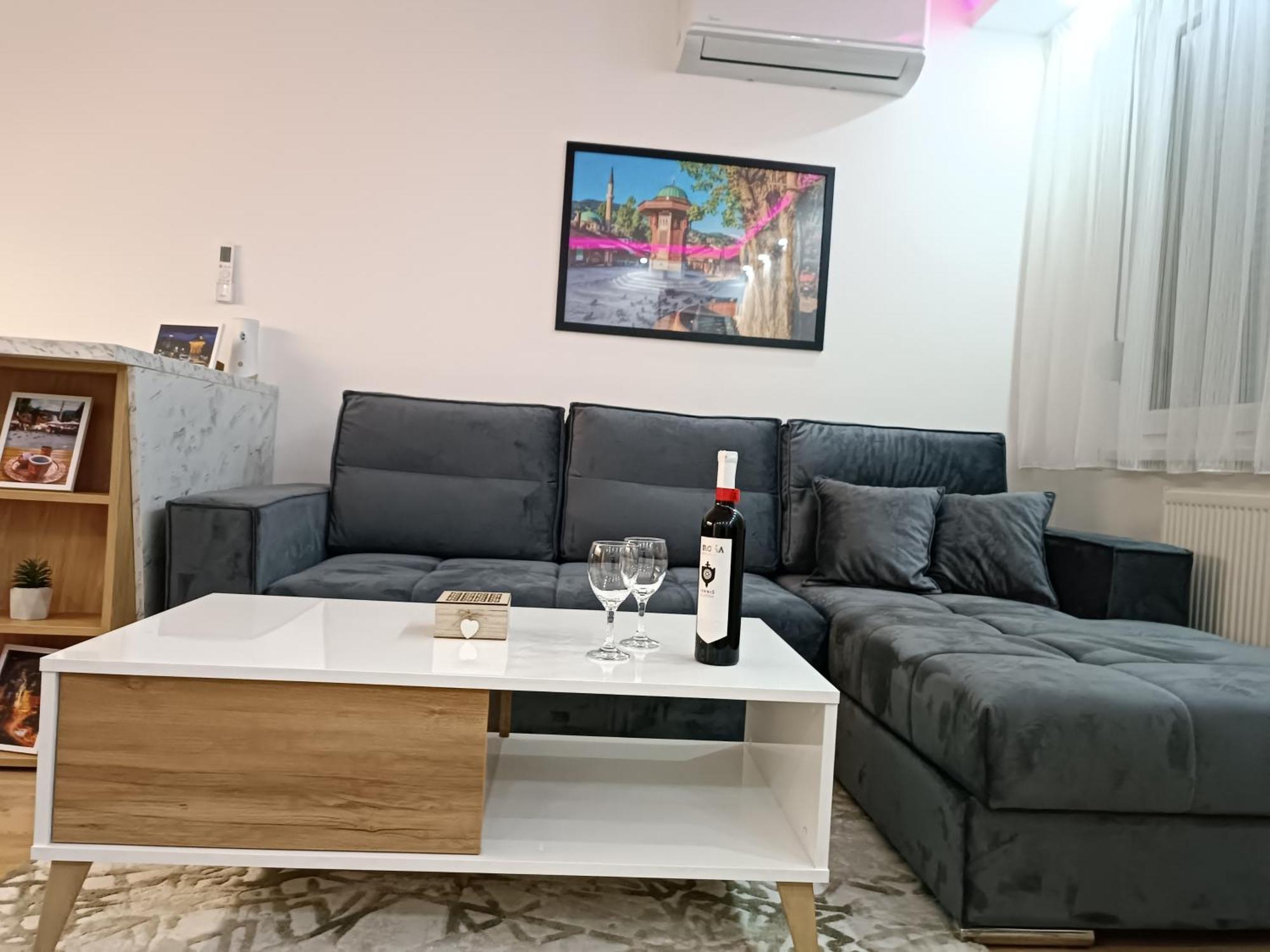 Apartman "Airplane" SJJ Extérieur photo